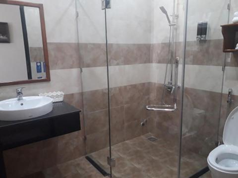Khach San Hao Hoa Leilighet Tỉnh Kontum Eksteriør bilde